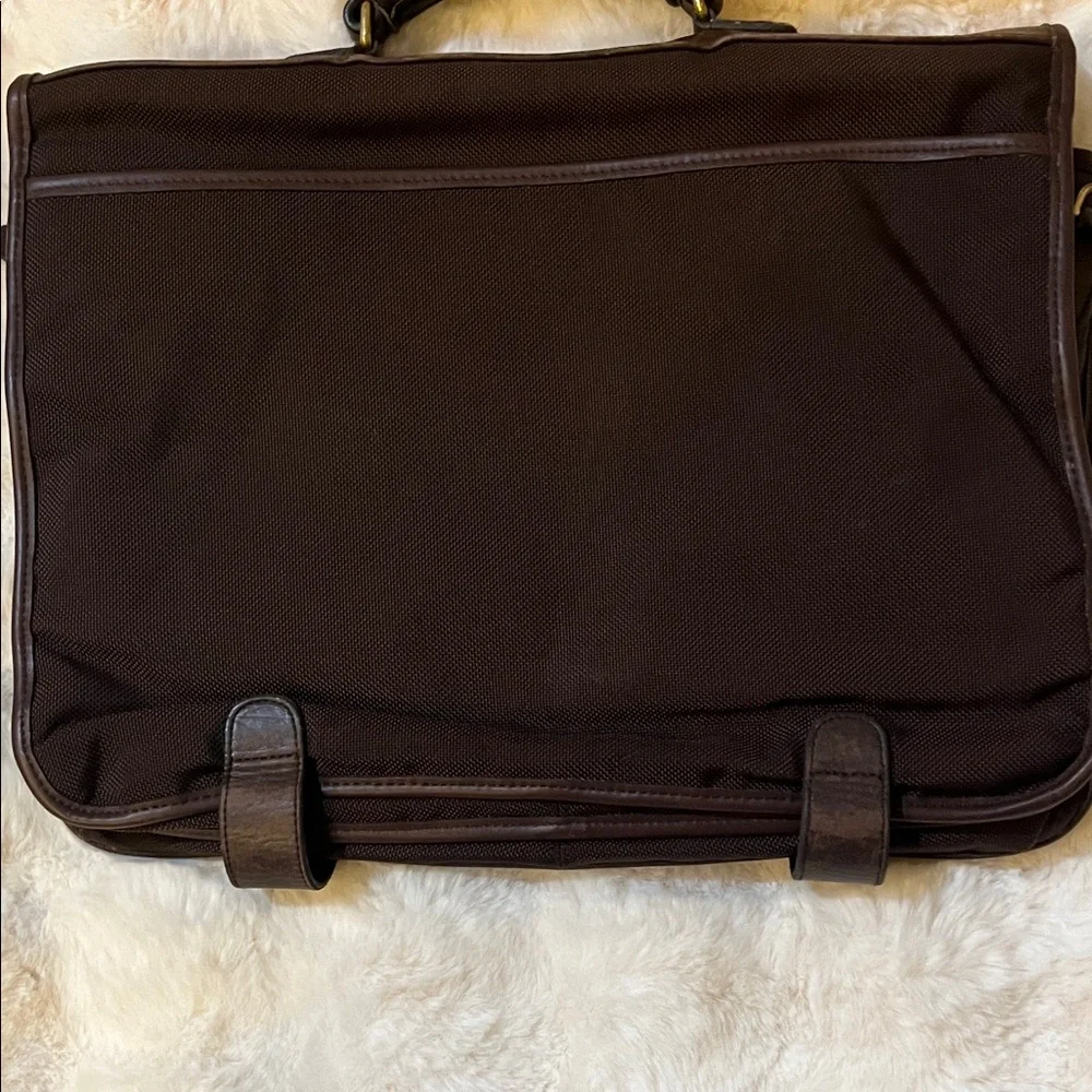 Coach Elegant Brown Leather Briefcase